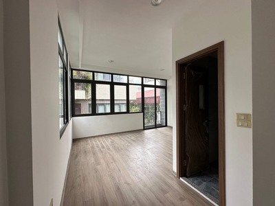 Mặt ngõ kim mã - 30m ra mặt phố - building 7 tầng thang máy - giá 20 tỷ 4