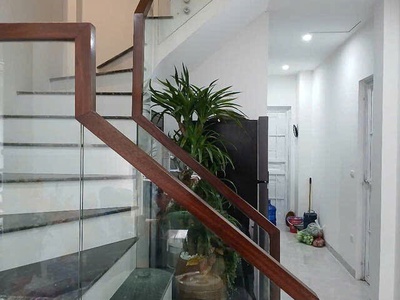 Bán siêu phẩm thạch bàn - long biên - thang máy - đừơng ôtô tránh - đa dạng tiện ích - an sinh 0