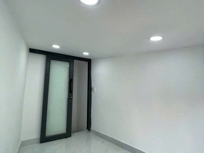 Nhà đẹp giá rẻ trung tâm quận 10   3 tầng chỉ 1.2 tỷ, sổ hồng riêng  nở hậu 3
