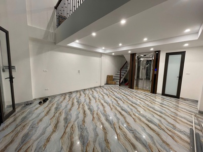 Bán nhà phố hoàng cầu - 45m x 7 tầng thang máy - ô tô đỗ cửa - giá 15,3 tỷ 1