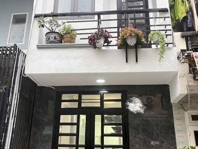 Chính chủ bán nhà CMT8.P5.Q.Tân Bình   đi hẻm 207 Phạm Văn Hai rộng hơn,thoáng hơn  . 3
