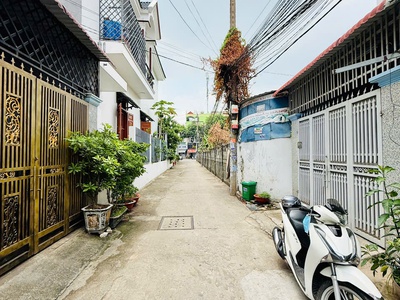 Chính Chủ Cần Bán Nhà Phố Cao Cấp Đông Hòa Dĩ An 1