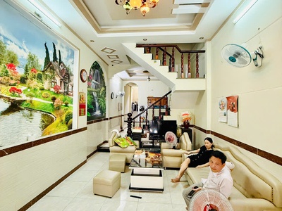 Chính Chủ Bán Nhà Phố Cao Cấp Hai Bà Trưng Dĩ An Sổ Riêng 2