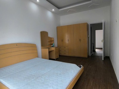 Bán Nhà Dân Xây Cổ Linh, Long Biên 42m2, 3T, chỉ 6,4 tỷ  ô tô đỗ cách nhà 15m 3