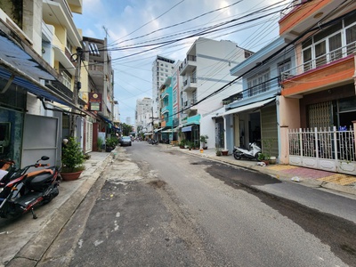 Bán Nhà 4 Tầng Mặt Tiền Phan Đình Phùng   Cách Biển Chỉ 300m 9