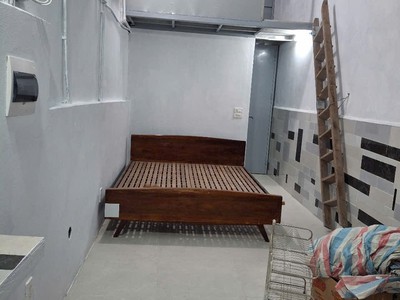 Phòng trọ cấp 4 xuân đỉnh 28m2 gác xép gía 2,3tr/th đủ đồ 3