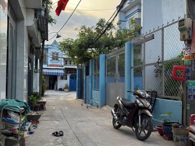 Nhà xinh 4,25mx19m hẻm 4m có sân xe cổng rào gần chợ chó trung mỹ tây 0