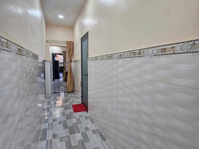 Nhà xinh 4,25mx19m hẻm 4m có sân xe cổng rào gần chợ chó trung mỹ tây 2