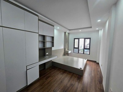 Hoàng Cầu 30m2 x 6 tầng - Lô góc 2 thoáng - Ngõ nông, gần ô tô dừng đỗ. 1