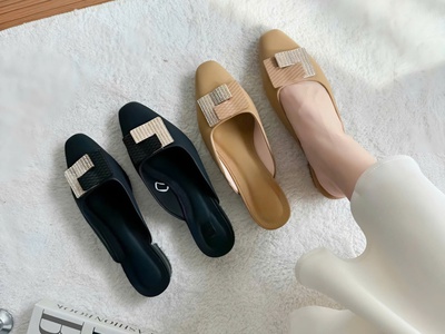 Dép sục cao gót nữ phối khóa vuông 0
