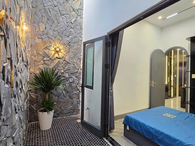 Giá 2.5 tỷ nhà 3 tầng 200m2 mới 100 3PN, 4WC sổ hồng riêng, TP Thủ Dầu Một 3
