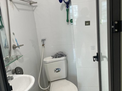 Cho thuê căn hộ ngõ 214 Nguyễn Xiển, Thanh Xuân, tầng 4 giá 3tr2 3