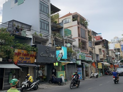 Nhỉnh 10tỷ- mặt tiền tt quận 5-39m2 4tầng ngay nguyễn biểu-cao đạt khu sầm uất kd đỉnh. 0