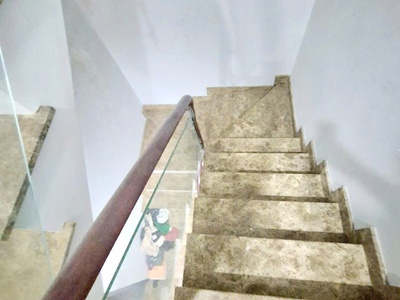 Chủ muốn bán nhà 4 tầng hẻm lạc long quân, p10, 3.9x11, 6.9 tỷ 2