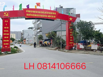 Cắt lỗ đất đẹp di trạch, ô tô 7 chỗ vào giá 4.x tỷ 1