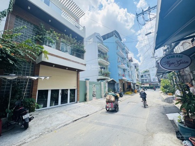 6x15 vuông vức ngay cầu nguyễn văn cừ, 2 mặt tiền 12m không lộ giới, xây dựng cao tầng - nhỉnh 17t 3
