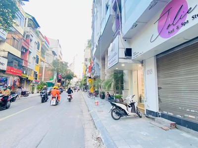 Bán nhà mặt phố đốc ngữ - ba đình, kinh doanh sầm uất 66m 5tầng 19.1tỷ 0