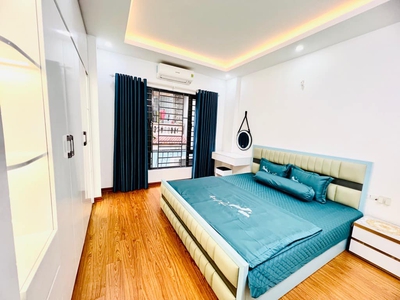 Bán nhà văn chương 20m2 x 5 tầng, ngõ to 4m, cực gần phố giá bán nhỉnh 3 tỷ 1