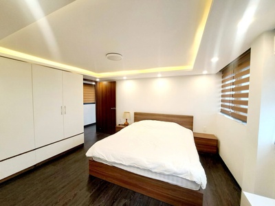 Bán tòa apartment mặt phố võng thị, tây hồ - 145m  x 9t - dòng tiền 280tr/tháng- giá 80 tỷ 1
