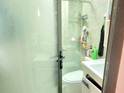 Chủ muốn bán nhà 4 tầng hẻm lạc long quân, p10, 3.9x11, 6.9 tỷ 3