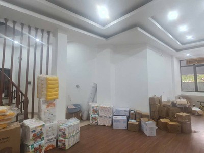 Bán nhà mặt phố  quang trung 55m2x5 tầng mặt tiền  3.3, 15.2 tỷ hà đông 2