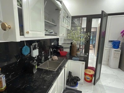 Bán nhà nguyễn ngọc nại - phân lô ô tô vào nhà - 55m x 5 tầng - 2 mặt thoáng - thang máy - 18,7 tỷ 2