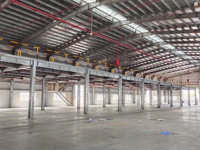 Cho thuê nhà kho 5000m2 tại An Đồn, sẵn dock, giá 60k 0