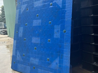 Ưu đãi cực hot  Pallet nhựa TP.HCM giá rẻ nhất thị trường từ công ty Mai Trâm 7