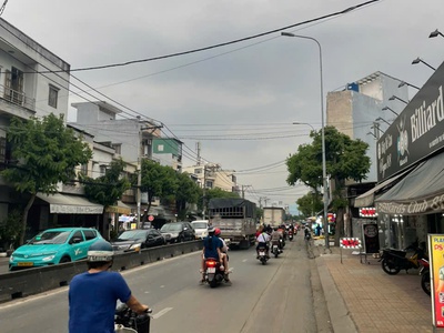 Bán nhà mặt tiền 10x48m giá 33 tỷ đường nguyễn thị sóc 1