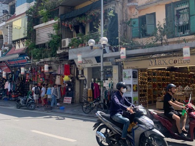 Bán nhà mặt phố Hàng Đào -Trung tâm phố cổ Hà Nội - Diện tích 100m2 - Giá 100 tỷ 1