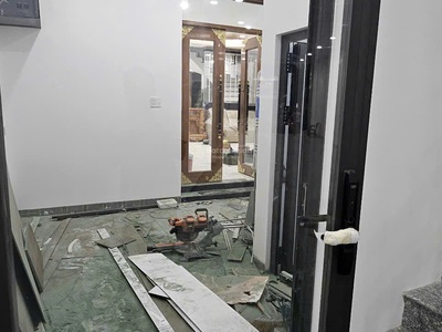 Cho thuê nhà 1 trệt 2lầu mới 100, 88m2  dtsd 352m2 - mặt tiền nguyễn văn cừ, an hòa, ninh kiều 3