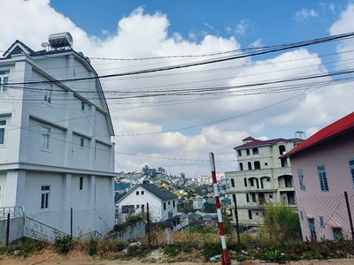 Chính chủ tôi cần bán nhanh  hoặc cho thuê  lô đất đẹp ngay trung tâm đà lạt, phường 3, đường tô 1