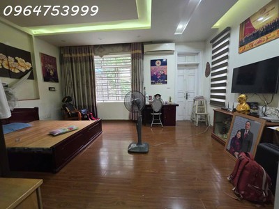 Siêu vip   biệt thự sân vườn, ở sướng giữa lòng thủ đô diện tích thực tế 150m   mặt tiền 7.8m  khu 2