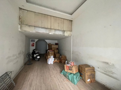 Bán gấp nhà mặt phố trung tâm quận đống đa, 12 tỷ, mặt tiền đẹp, vị trí vàng. 0