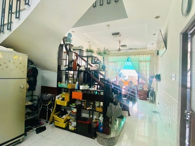 Bán nhà hẻm 6m nguyễn hữu cảnh - đối diện landmart, dt: 7x14m, 2 tầng- 2pn, 9.9 tỷ. 4
