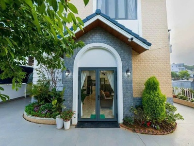 Cho thuê villa 6 phòng ngủ 200m2 nam hồ phường 11 đà lạt 24tr/tháng 0