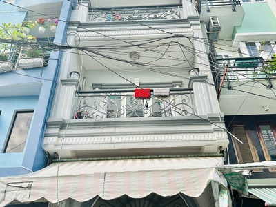 Chính chủ bán nhà 5 tầng mt chợ 5 lô nguyễn thị tần p2 q8 0