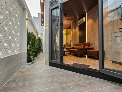 Nhà góc 2 mặt tiền, phạm hữu lầu, 4x15m, 3 tầng, 6.45 tỷ 0