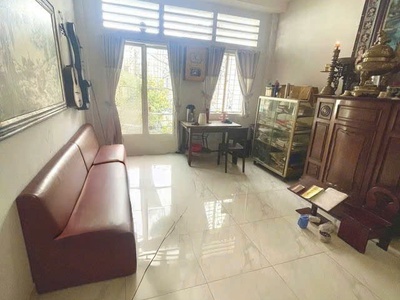 Nhà mới 3tầng cách mặt tiền 15m hẻm thẳng xe hơi sổ vuông 92m2 gía 13,5 tỷ thương lượng 0