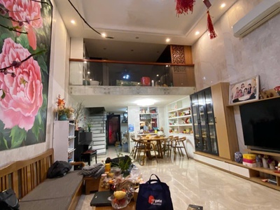 Bán nhà bồ đề,long biên , 100m 5t giá 26 ty oto kd 0