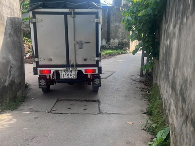 Bán 108m2 lô góc 2 mặt tiền.đường oto 2,5 tấn đỗ cửa.  - dt : 108m2. mt mh   7,6  - đ/c : xã lam 3