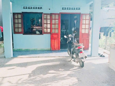 Nhà diện tích rộng tại diên sơn, diên khánh, khánh hòa, sân đâụ ô tô thoải mái giá chỉ 1 tỷ 100 3