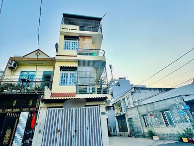 Mặt tiền kinh doanh lô gốc bùi minh trực , q8 ,  1 trệt, 3 lầu , 6pn chỉ 10,8 tỷ 0