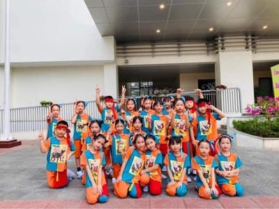 Cho thuê quần áo biểu diễn trẻ em tại tphcm 17