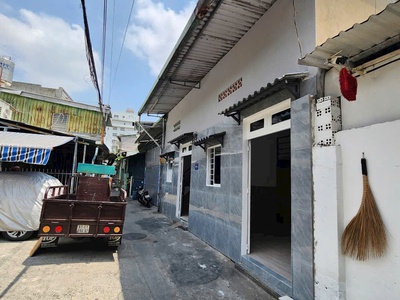 Chính Chủ Bán Gấp Nhà Cấp 4 Dĩ An- 2 Căn Liền Kề- Gần Chợ 0