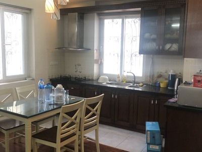 Cho thuê chung cư HH1 Yên Hòa, 85m 2 phòng ngủ, đủ đồ 12 triệu 5