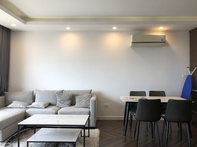 Cần cho thuê căn hộ 2pn cao cấp D.leroi 59 Xuân Diệu , Quảng An, Tây Hồ, Hà Nội. 0