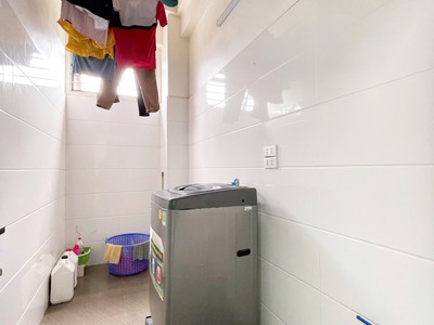 Bán Nhà 3 Tầng Giáp KĐT Bãi Muối,P.Cao Thắng. DT:58m2,MT:5.5m 5