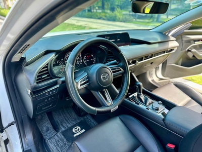 Bán xe Mazda 3 Luxury 1.5 AT 2024, màu trắng. 7