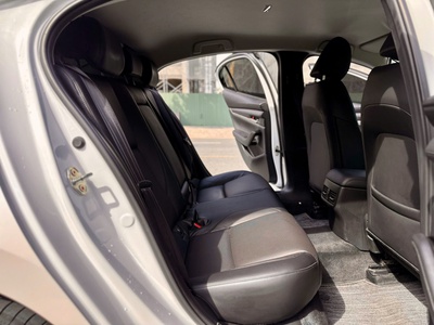 Bán xe Mazda 3 Luxury 1.5 AT 2024, màu trắng. 11